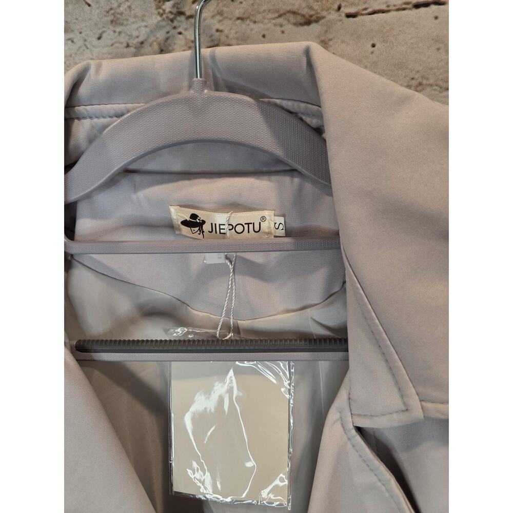 Jiepotu Rain Jacket Womens Size Small With Belt NWT - Picture 2 of 3
